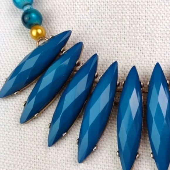 Tribal Turquoise Tone Multifaceted Spear Fringe & 2-Tone Glass Bead Necklace - Picture 14 of 15